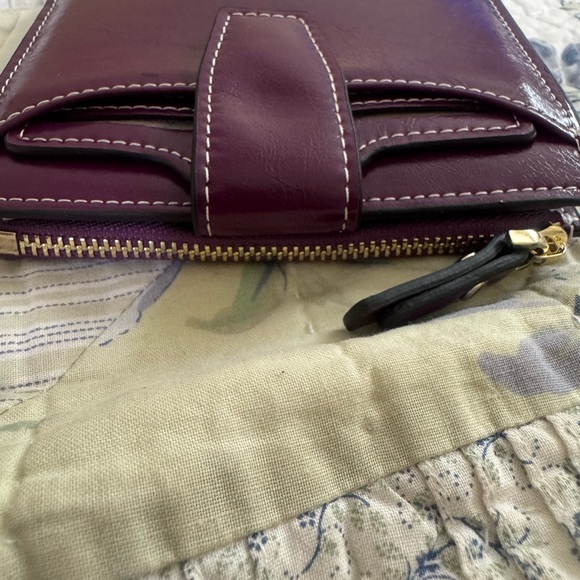 Elegant Purple Women's Wallet - FUNTOR - Picture 3 of 13